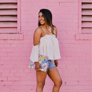 Kiara off-shoulder top